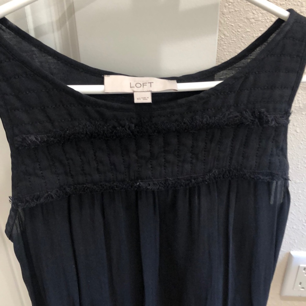 Loft sleeveless blouse